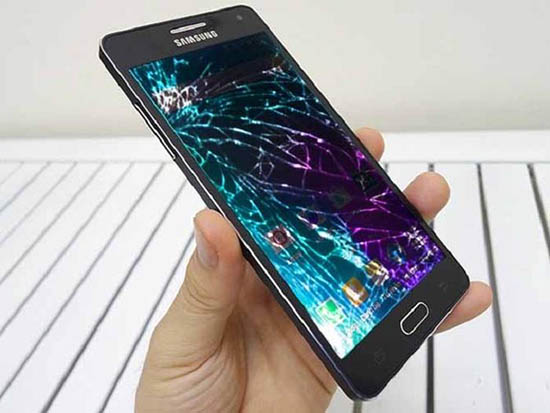 MIến dán cường lực, vị thần bảo hộ cho smartphone thời @